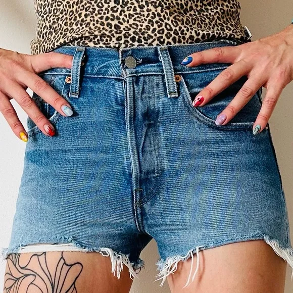 Levi’s 501 light wash Cutoff Jean Shorts denim 100% cotton Distressed - Picture 3 of 9